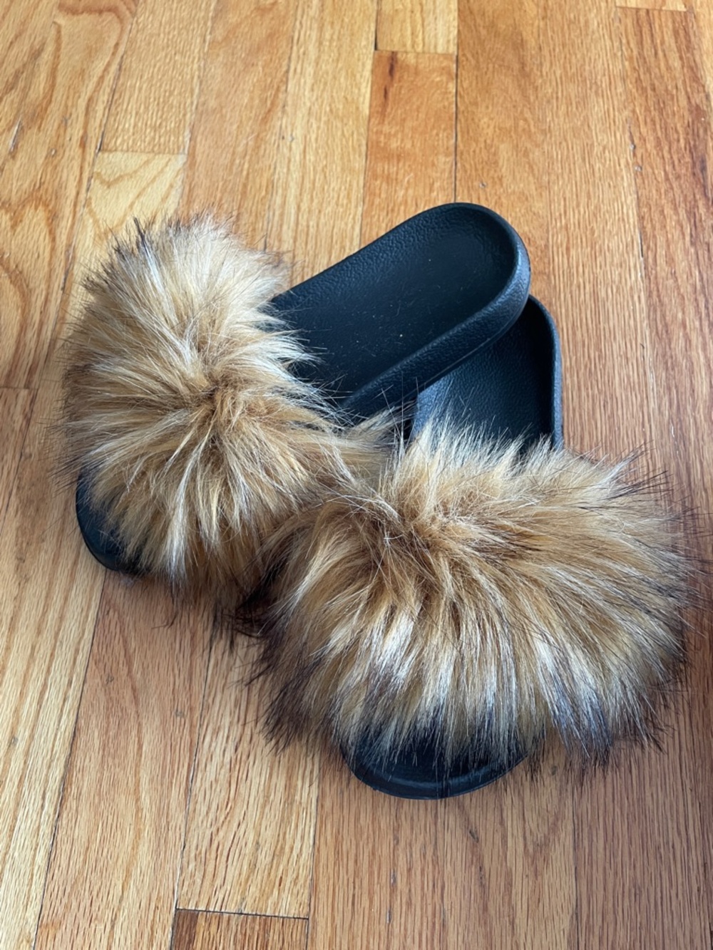Faux Fur Slides